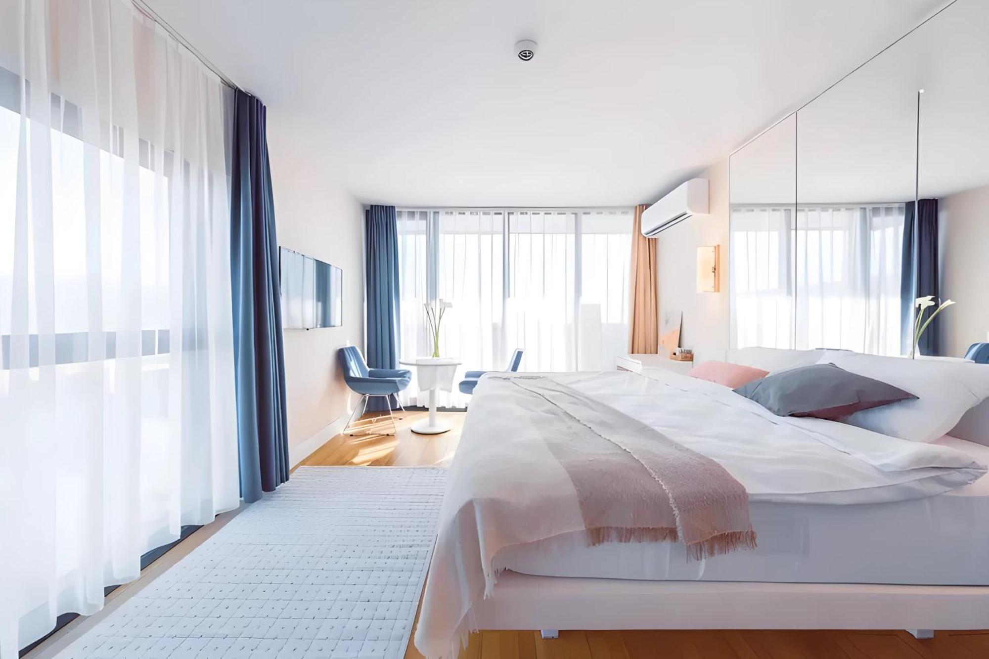 Luxury Orbi City Sea View Aparthotel Batumi Luaran gambar