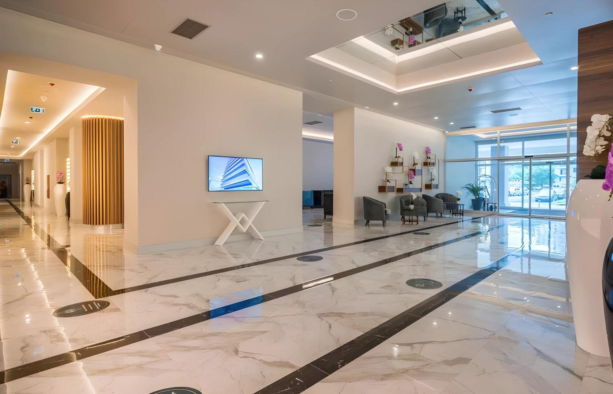 Luxury Orbi City Sea View Aparthotel Batumi Luaran gambar