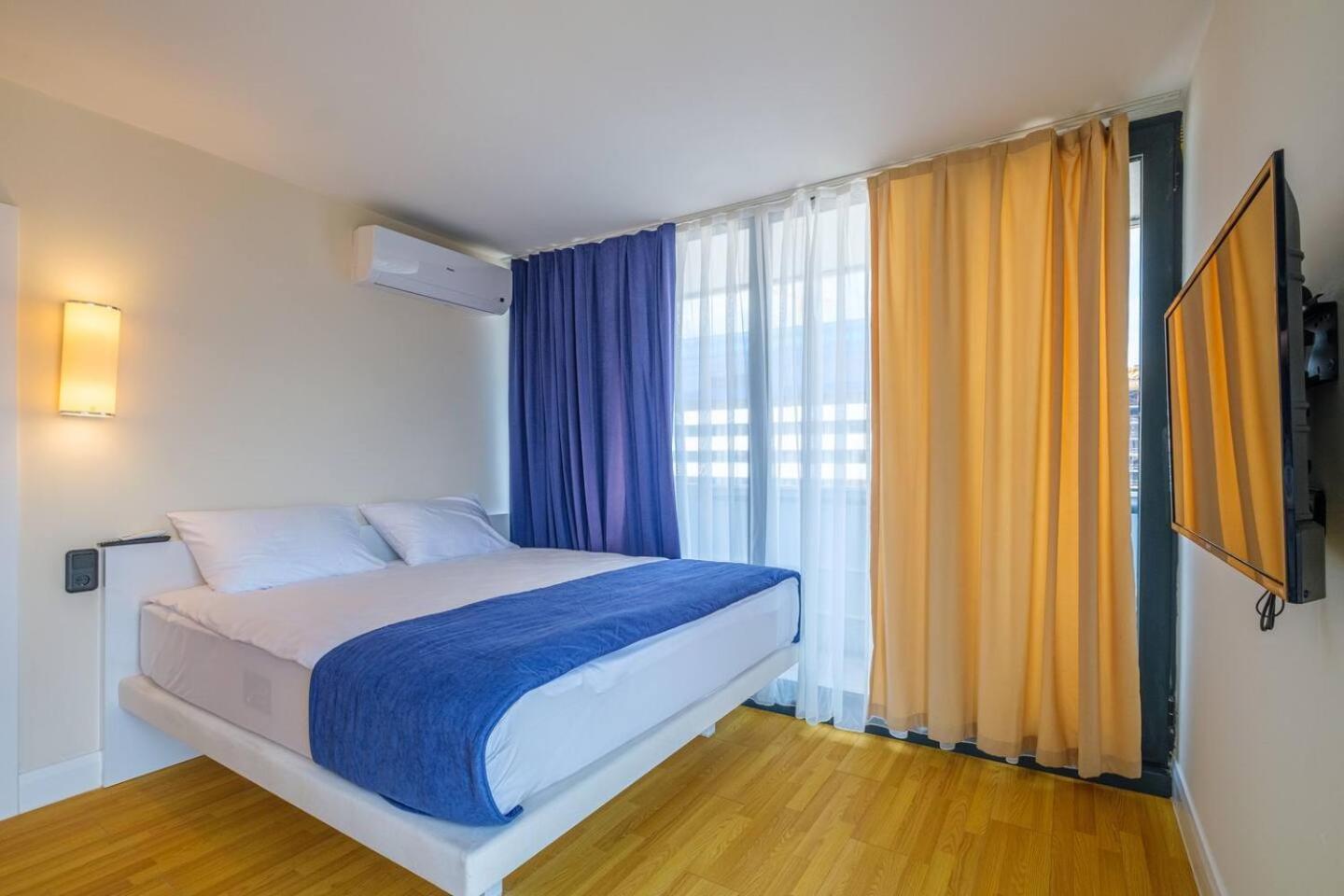 Luxury Orbi City Sea View Aparthotel Batumi Luaran gambar